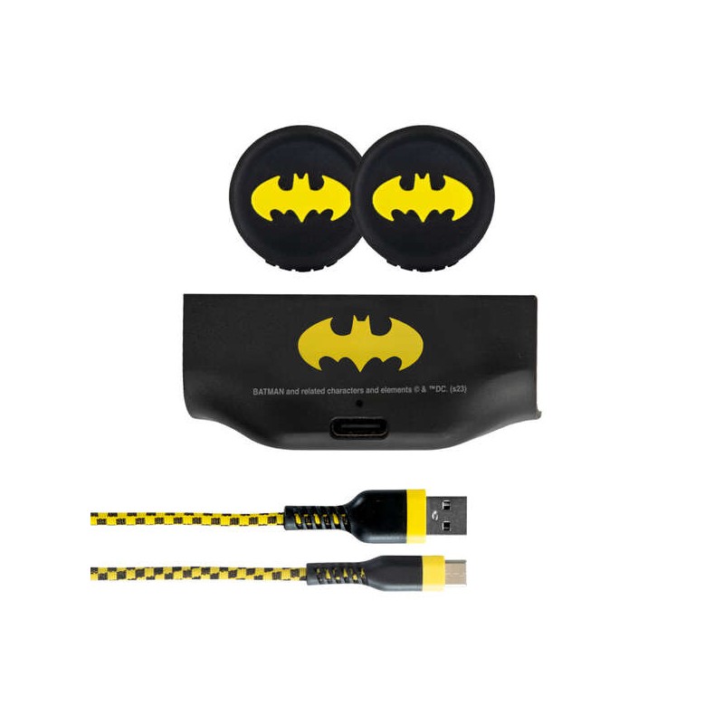 FR-TEC Batman Xbox Series X/S Charge and Play Pack - Impugnature con logo Batman - Cavo USB-C colorato e resistente da 3