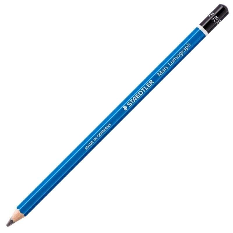 Matita di grafite esagonale Staedtler Mars Lumograph 100 - Mina 7B ultra forte 3.6 mm - Legno di foresta sostenibile - C